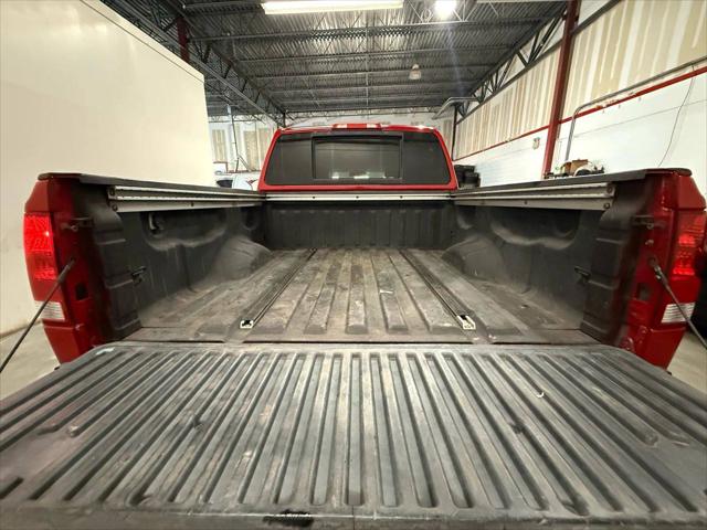 2005 Nissan Titan LE