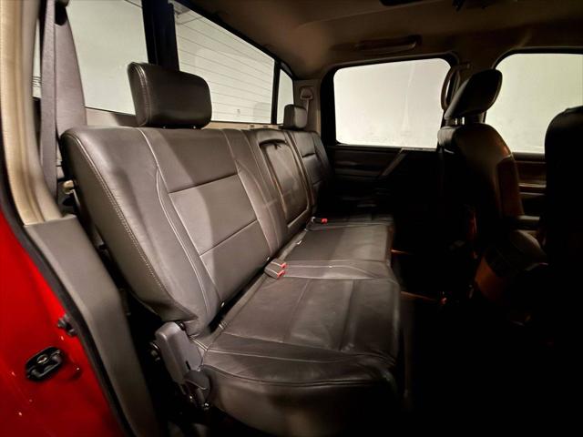 2005 Nissan Titan LE