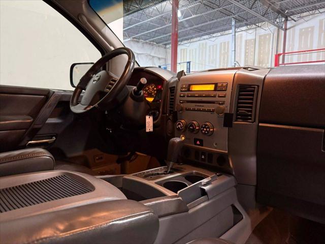 2005 Nissan Titan LE