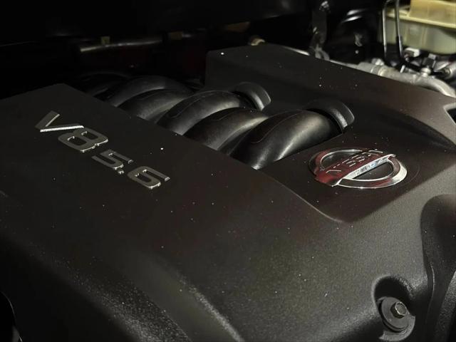 2005 Nissan Titan LE