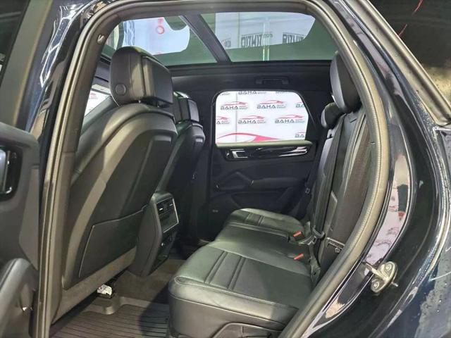 2021 Porsche Cayenne Base