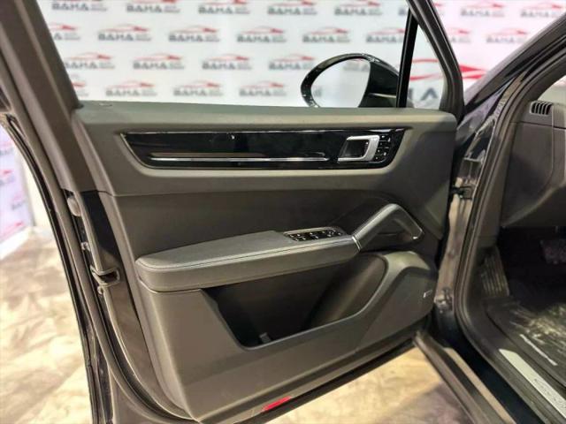 2021 Porsche Cayenne Base