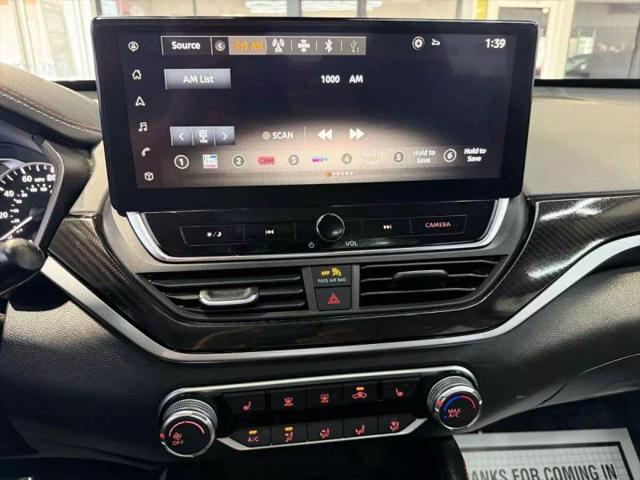 2023 Nissan Altima SR Intelligent AWD