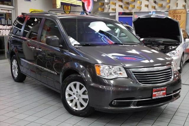 2016 Chrysler Town & Country Touring for sale in Chicago, IL