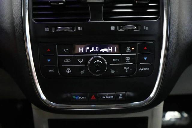 2016 Chrysler Town & Country Touring