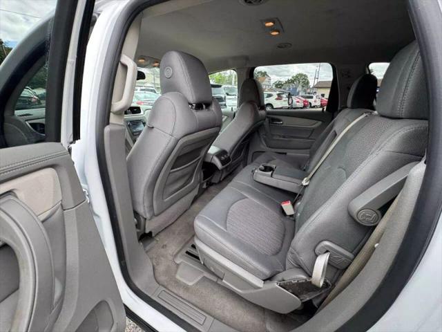 2017 Chevrolet Traverse LS