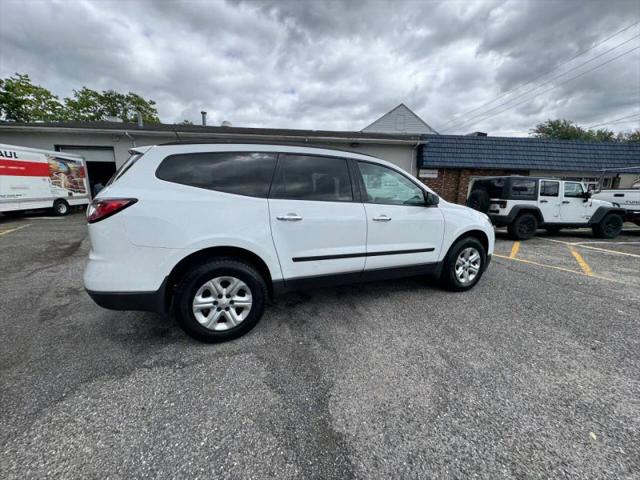 2017 Chevrolet Traverse LS