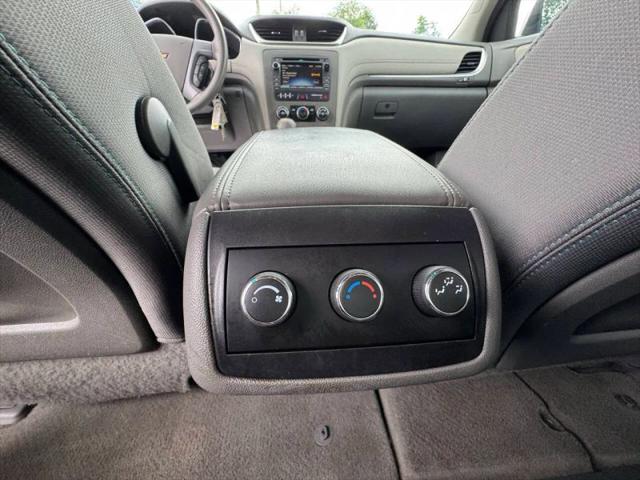 2017 Chevrolet Traverse LS