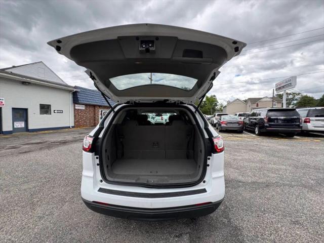 2017 Chevrolet Traverse LS