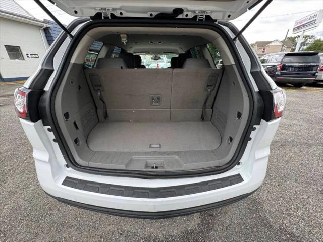 2017 Chevrolet Traverse LS