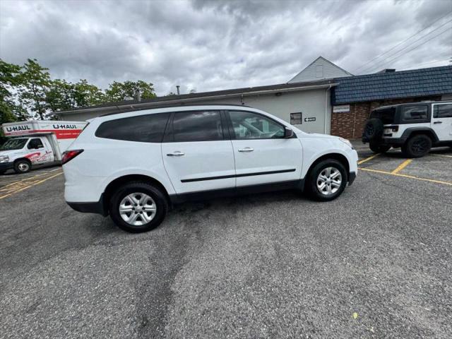 2017 Chevrolet Traverse LS