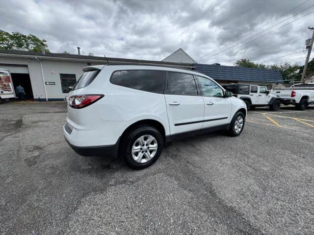 2017 Chevrolet Traverse LS