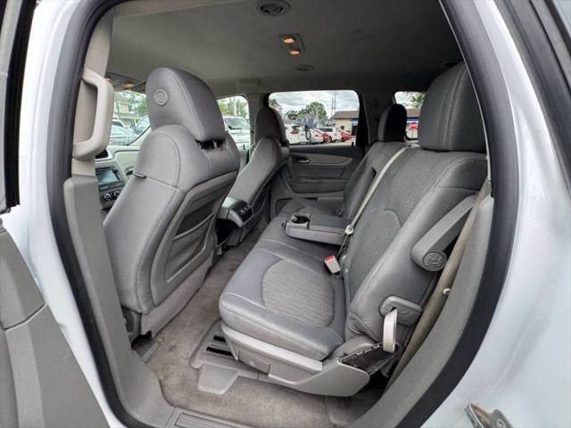 2017 Chevrolet Traverse LS