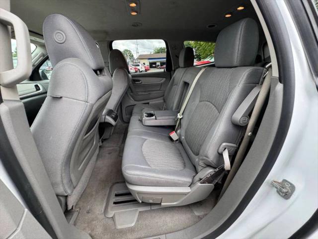 2017 Chevrolet Traverse LS