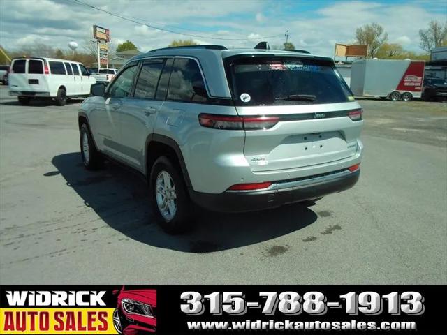 2023 Jeep Grand Cherokee Laredo 4x4