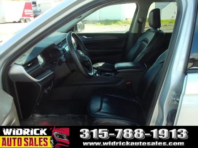 2023 Jeep Grand Cherokee Laredo 4x4