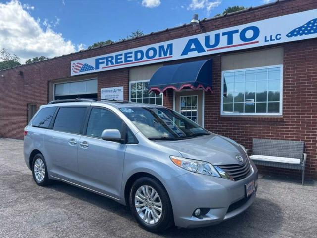 2015 Toyota Sienna XLE 8 Passenger for sale in Wilkesboro, NC