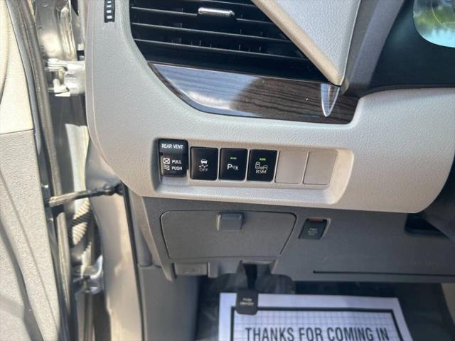 2015 Toyota Sienna XLE 8 Passenger
