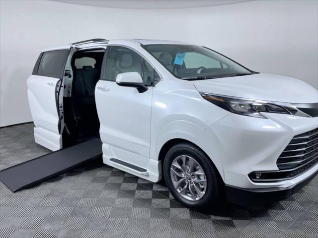 2025 Toyota Sienna XLE for sale in Phoenix, AZ