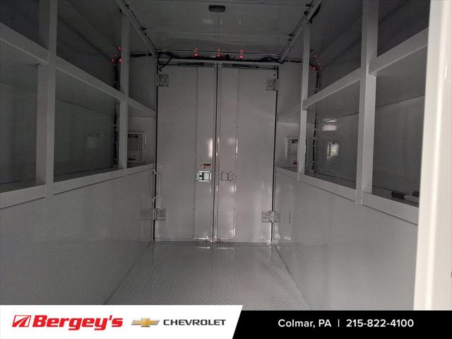 2025 Chevrolet Express Cutaway Work Van