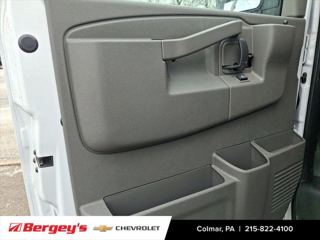 2025 Chevrolet Express Cutaway Work Van