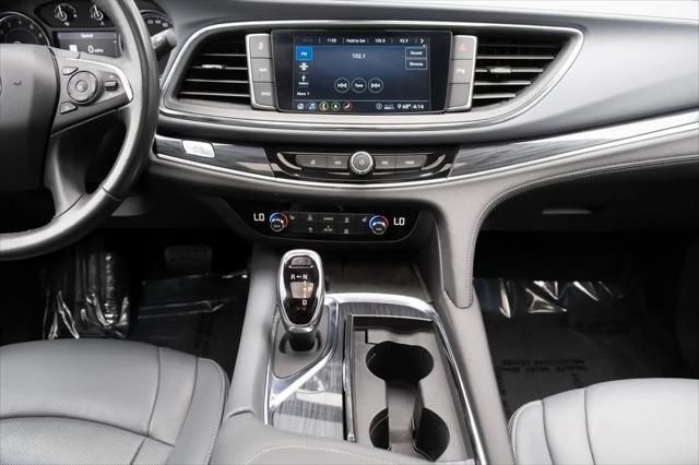 2021 Buick Enclave AWD Essence