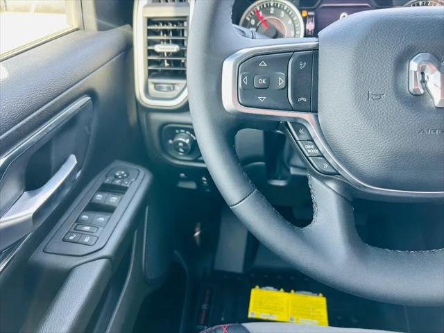2025 Ram 1500 Big Horn Crew Cab 4x4 5'7" Box