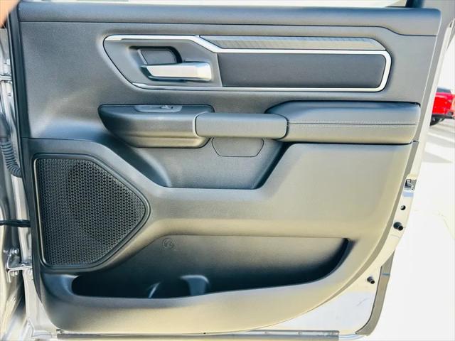 2025 Ram 1500 Big Horn Crew Cab 4x4 5'7" Box