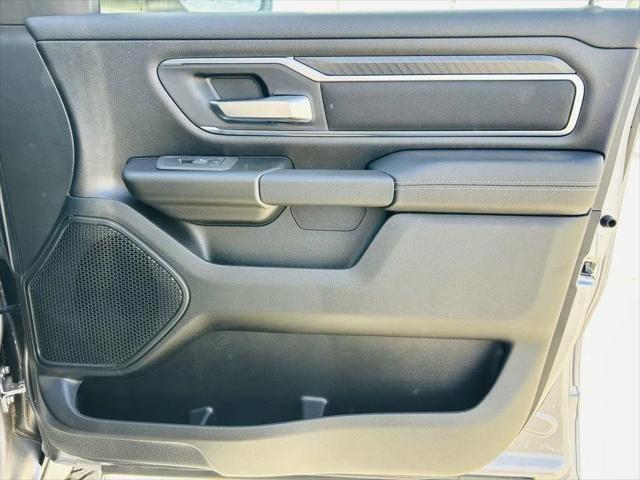 2025 Ram 1500 Big Horn Crew Cab 4x4 5'7" Box