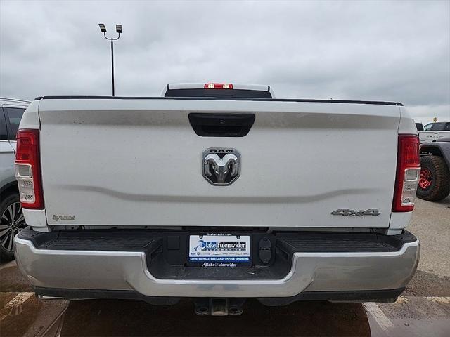2021 RAM 3500 Tradesman Crew Cab 4x4 8 Box