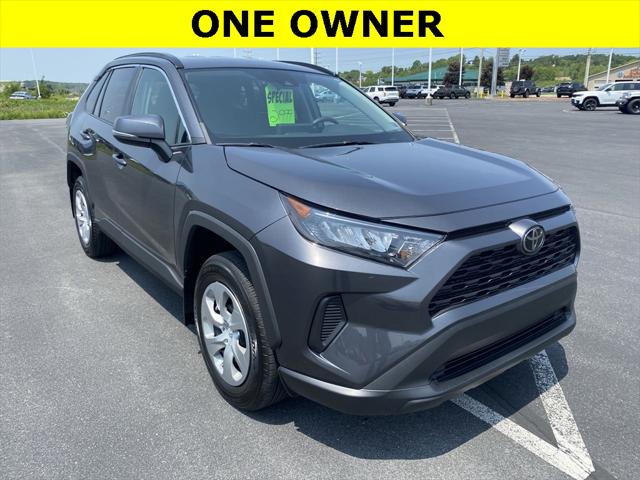 2021 Toyota RAV4 LE 2021 Toyota RAV4 LE