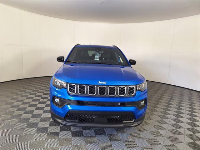 2025 Jeep Compass COMPASS LATITUDE 4X4