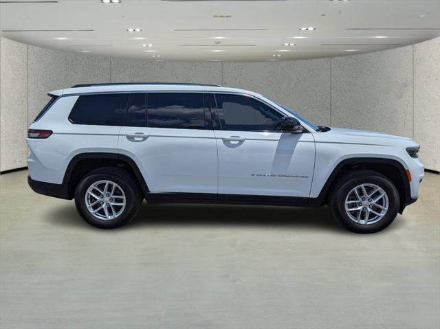 2023 Jeep Grand Cherokee L Laredo 4x2