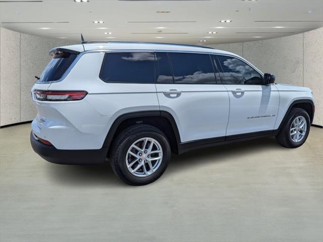 2023 Jeep Grand Cherokee L Laredo 4x2