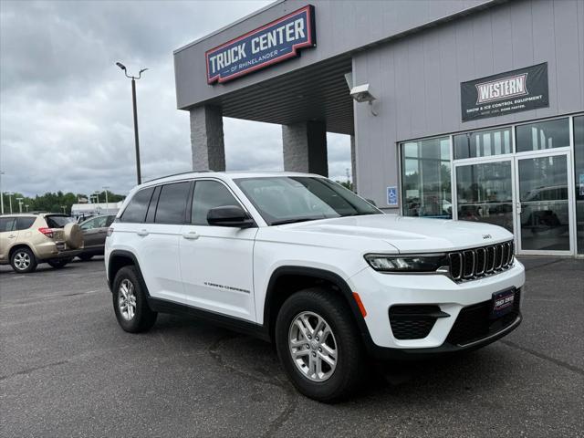 2023 Jeep Grand Cherokee Laredo 4x4
