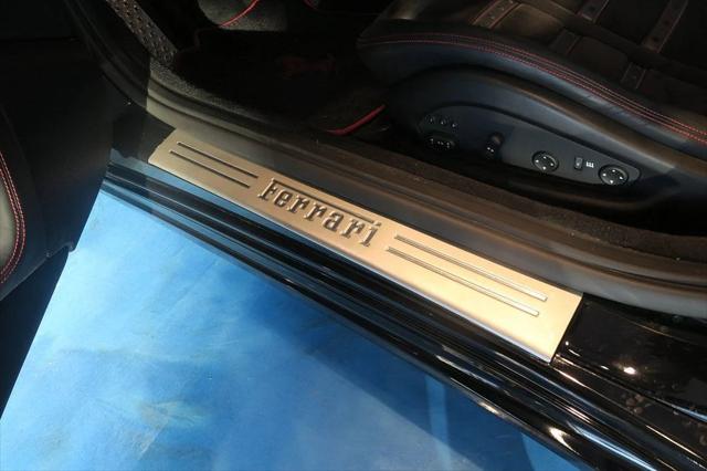 2013 Ferrari California 2dr Convertible