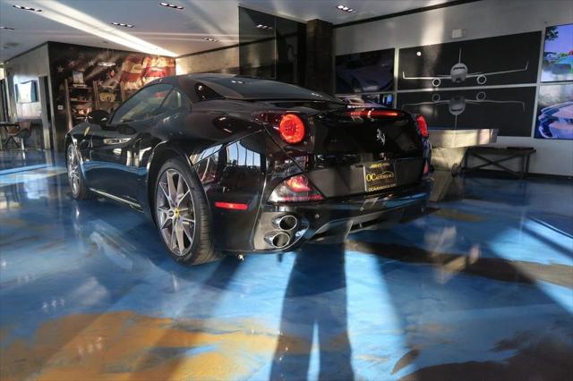 2013 Ferrari California 2dr Convertible