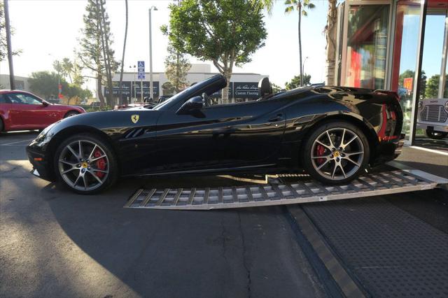 2013 Ferrari California 2dr Convertible