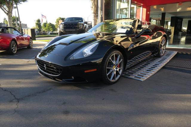 2013 Ferrari California 2dr Convertible