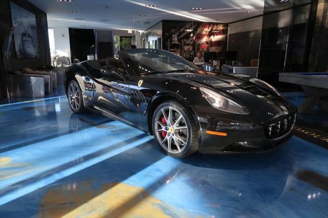 2013 Ferrari California 2dr Convertible