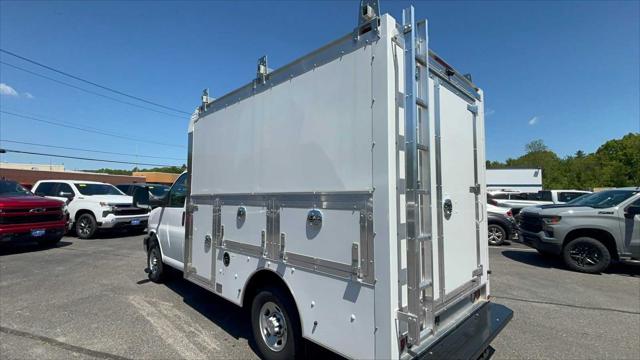 2025 Chevrolet Express Cutaway Work Van