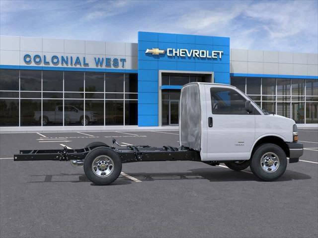 2025 Chevrolet Express Cutaway Work Van