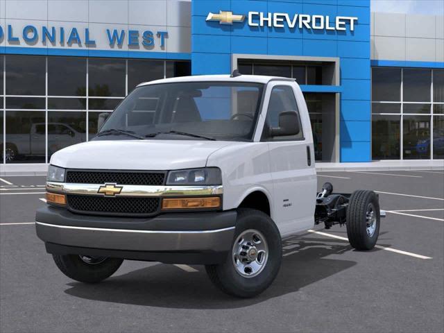 2025 Chevrolet Express Cutaway Work Van