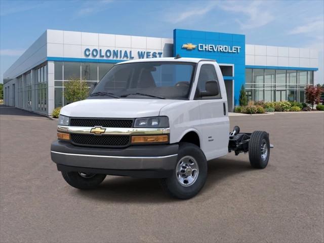 2025 Chevrolet Express Cutaway Work Van