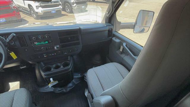 2025 Chevrolet Express Cutaway Work Van