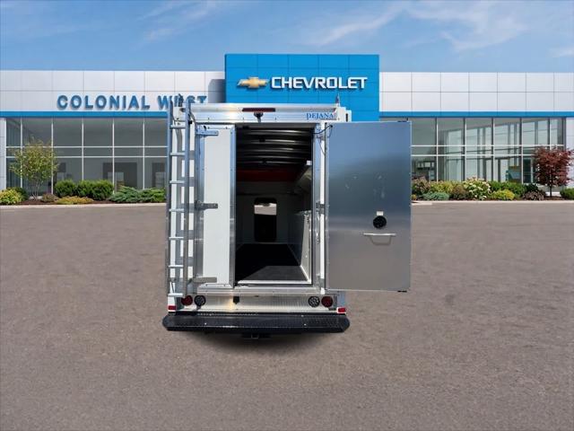 2025 Chevrolet Express Cutaway Work Van