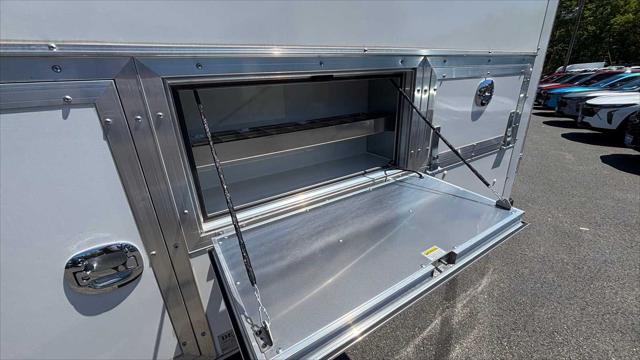 2025 Chevrolet Express Cutaway Work Van