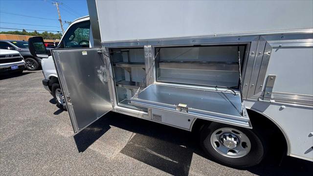 2025 Chevrolet Express Cutaway Work Van