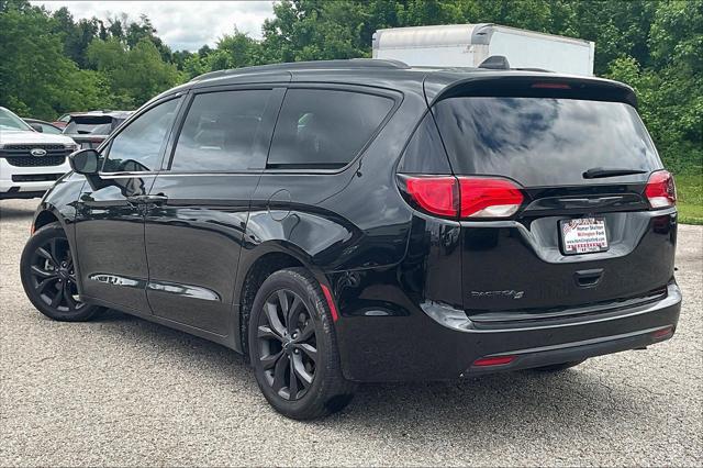 Used 2020 Chrysler Pacifica For Sale in Olive Branch, MS