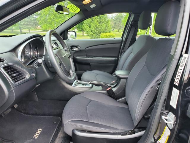 Used 2013 Chrysler 200 For Sale in Waterford Twp, MI